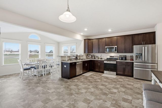 5294 Karst Circle, South Bloomfield, OH 43103