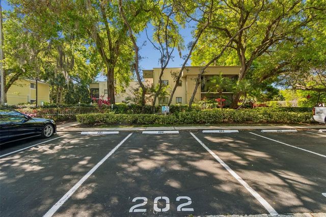 3300 FOX CHASE CIRCLE N 202, Palm Harbor, FL 34683