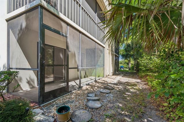 3300 FOX CHASE CIRCLE N 202, Palm Harbor, FL 34683