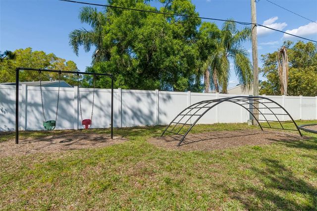 3300 FOX CHASE CIRCLE N 202, Palm Harbor, FL 34683