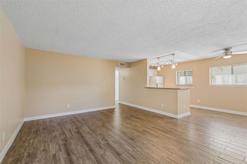 Image 23 of property listing at 3300 FOX CHASE CIRCLE N 202, Palm Harbor, FL 34683