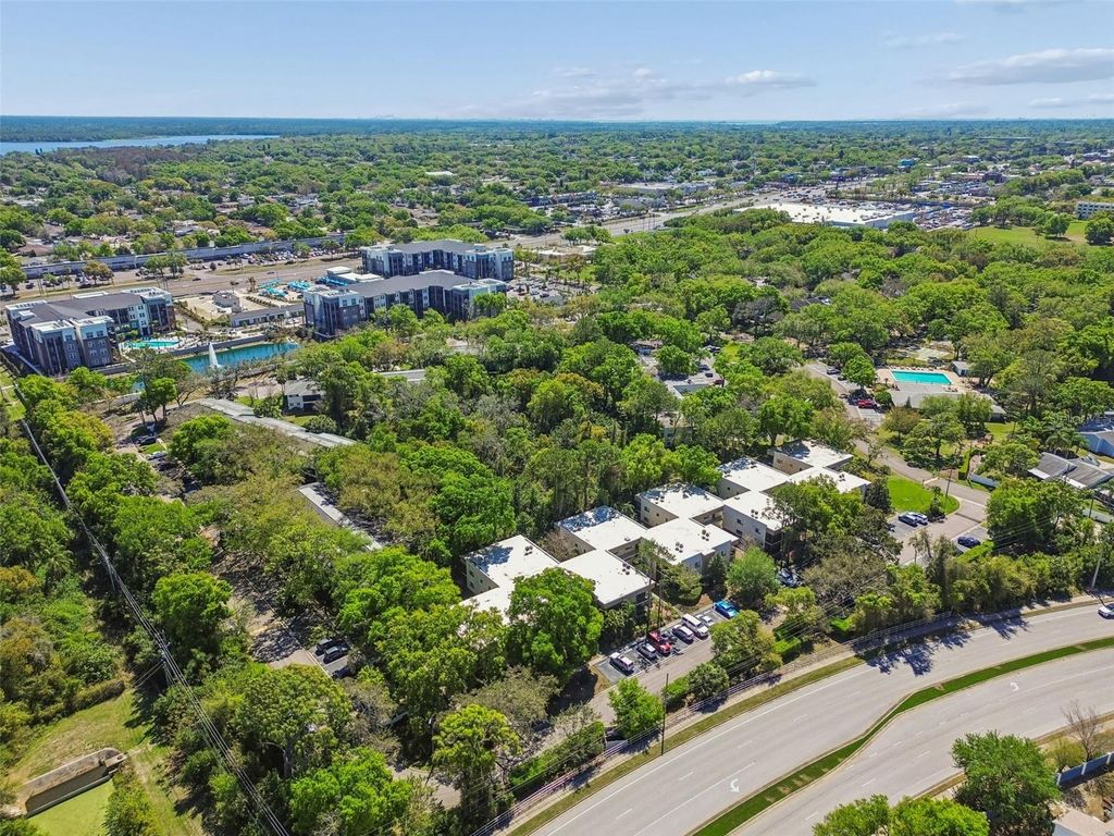 Image 72 of property listing at 3300 FOX CHASE CIRCLE N 202, Palm Harbor, FL 34683