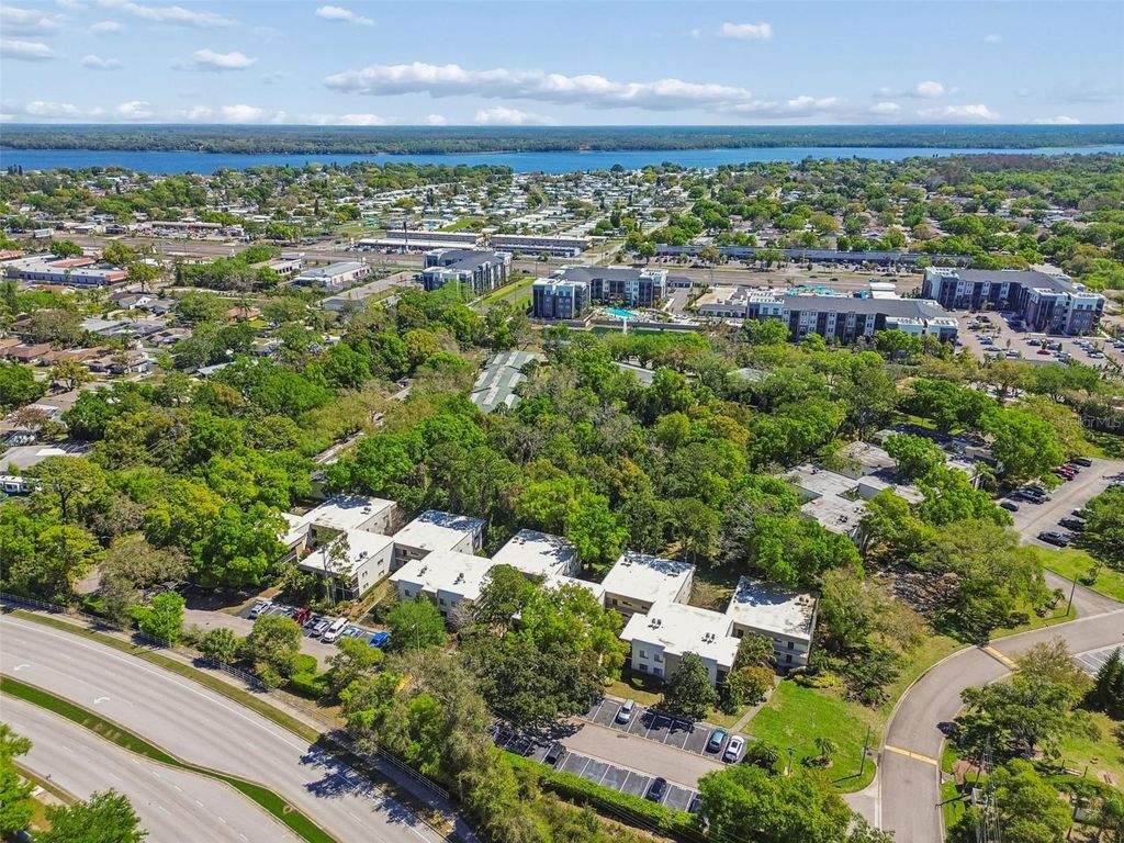 Image 74 of property listing at 3300 FOX CHASE CIRCLE N 202, Palm Harbor, FL 34683