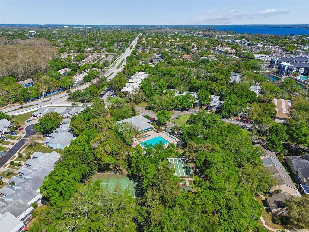 Image 87 of property listing at 3300 FOX CHASE CIRCLE N 202, Palm Harbor, FL 34683