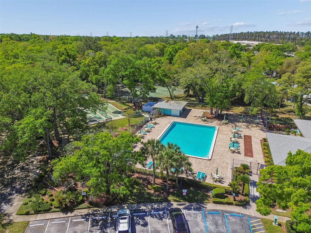 Image 95 of property listing at 3300 FOX CHASE CIRCLE N 202, Palm Harbor, FL 34683