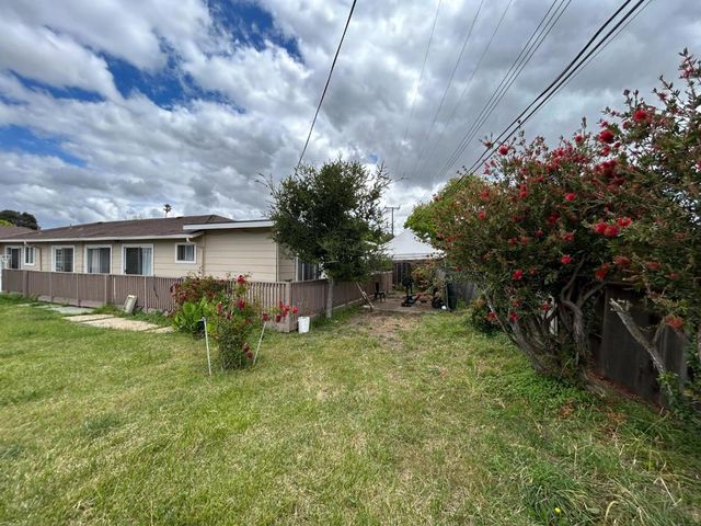 14 Madonna Drive, Salinas, CA 93906