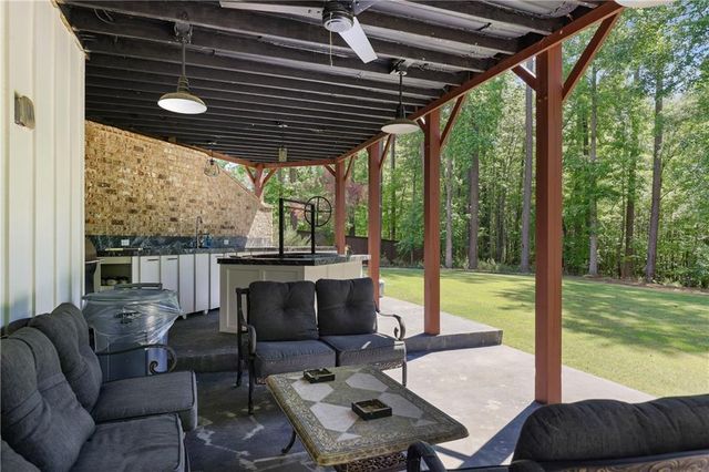 5286 Merlot Drive, Acworth, GA 30101