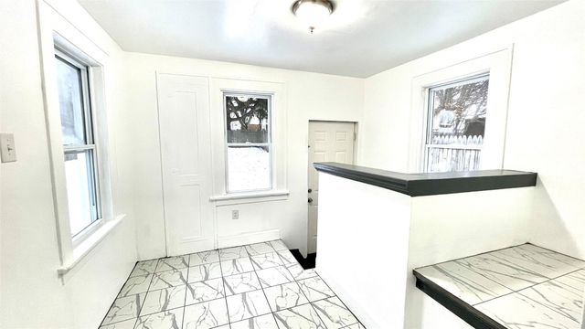 1017 W 20TH Street, Erie, PA 16502