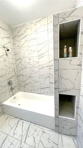 1017 W 20TH Street, Erie, PA 16502