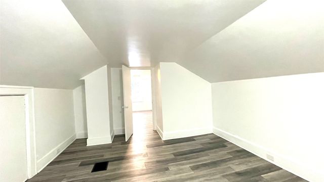 1017 W 20TH Street, Erie, PA 16502