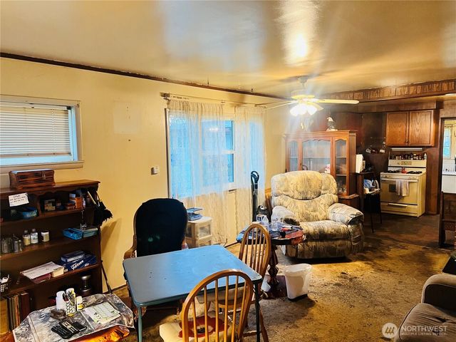 111 Varner Avenue SE, Orting, WA 98360