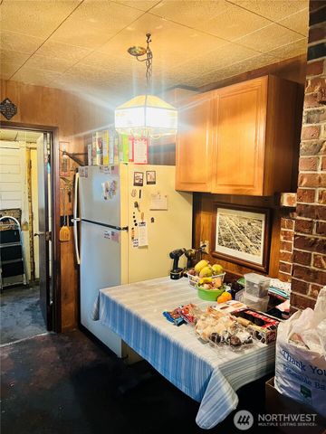 111 Varner Avenue SE, Orting, WA 98360