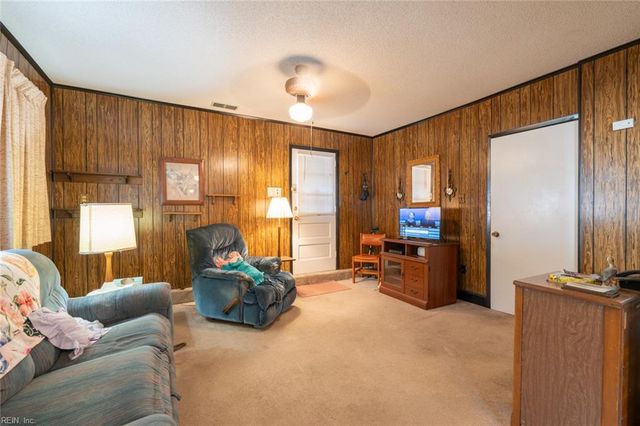 408 Dodge DR, Virginia Beach, VA 23452