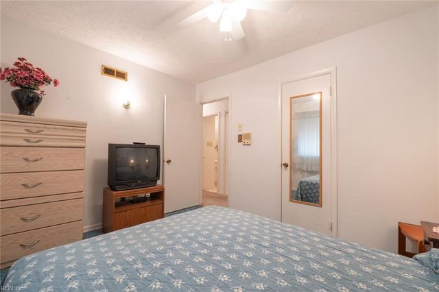 408 Dodge DR, Virginia Beach, VA 23452