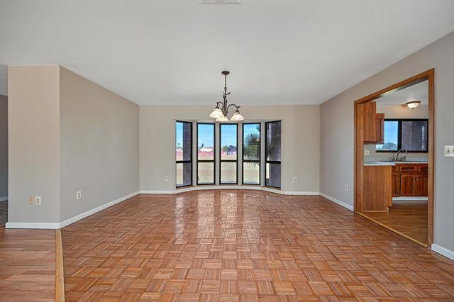 7495 Passalis Ln, Sacramento, CA 95829