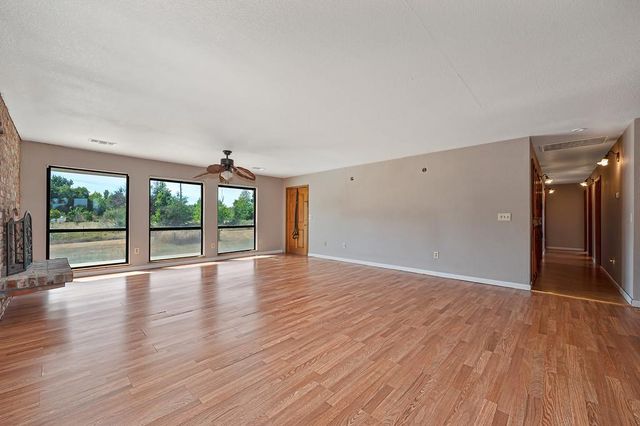 7495 Passalis Ln, Sacramento, CA 95829