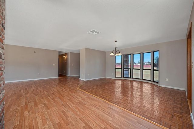 7495 Passalis Ln, Sacramento, CA 95829