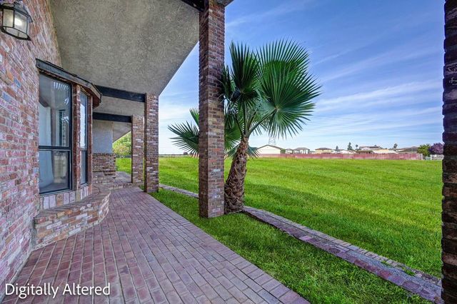 7495 Passalis Ln, Sacramento, CA 95829