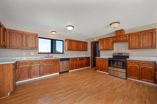 7495 Passalis Ln, Sacramento, CA 95829
