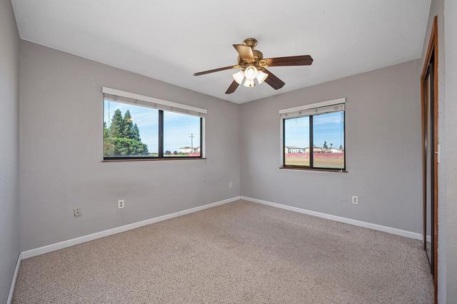 7495 Passalis Ln, Sacramento, CA 95829