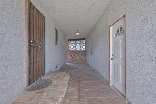 7495 Passalis Ln, Sacramento, CA 95829