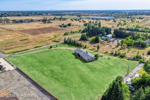 7495 Passalis Ln, Sacramento, CA 95829