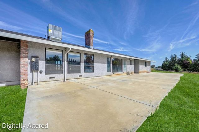 7495 Passalis Ln, Sacramento, CA 95829