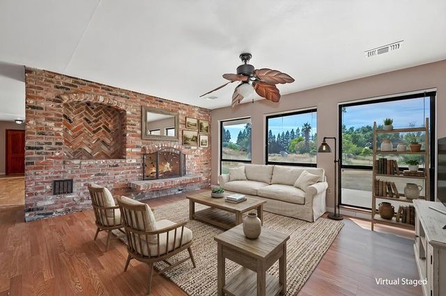 7495 Passalis Ln, Sacramento, CA 95829