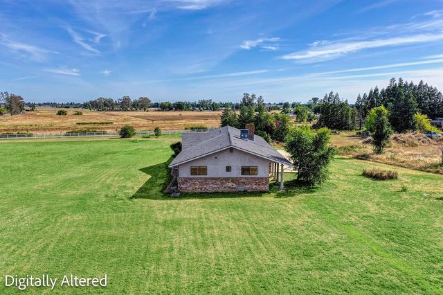 7495 Passalis Ln, Sacramento, CA 95829