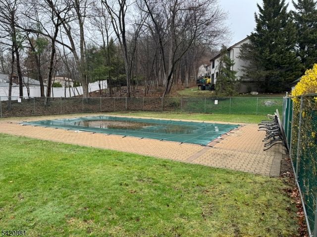 13244 Dell Pl 244, Stanhope Boro, NJ 07874