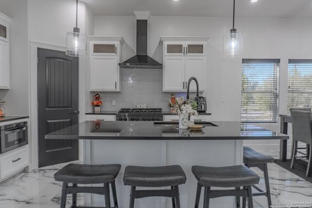 19026 County Road 5741, Castroville, TX 78009