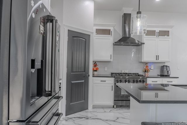 19026 County Road 5741, Castroville, TX 78009