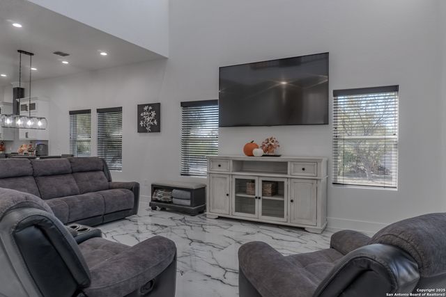 19026 County Road 5741, Castroville, TX 78009