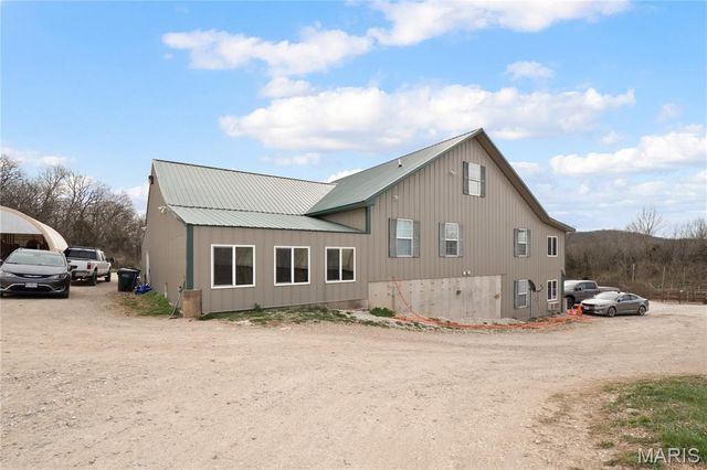 15811 Jedberg Lane, Ballwin, MO 63021