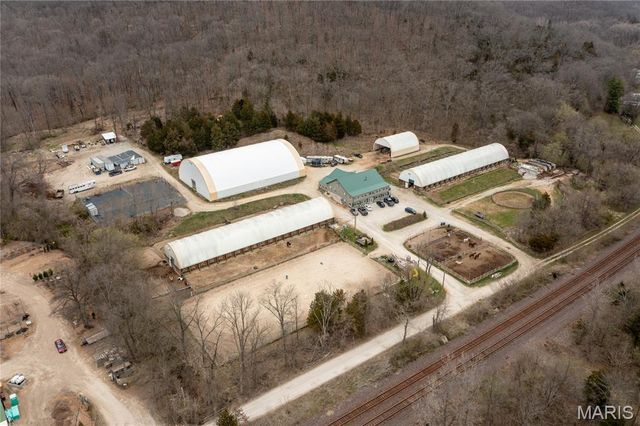 15811 Jedberg Lane, Ballwin, MO 63021