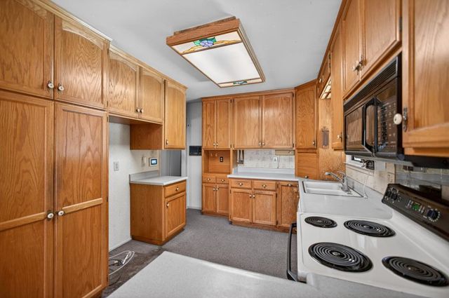 5204 Schuyler Dr, Carmichael, CA 95608