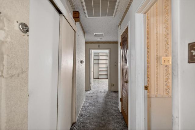 5204 Schuyler Dr, Carmichael, CA 95608