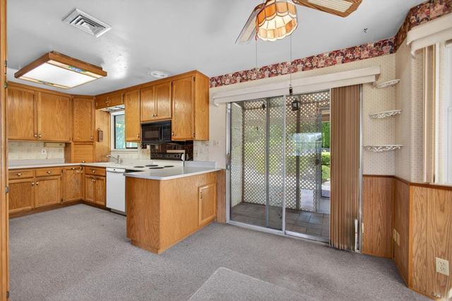 5204 Schuyler Dr, Carmichael, CA 95608