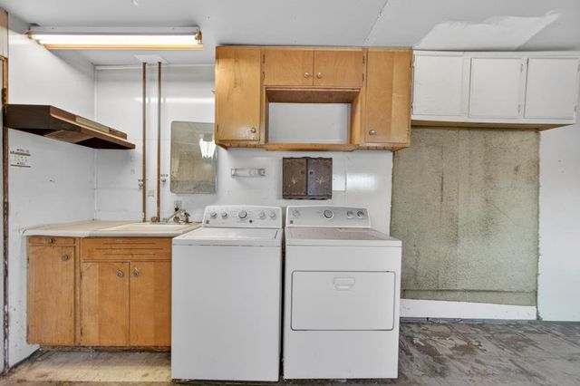 5204 Schuyler Dr, Carmichael, CA 95608