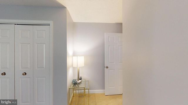 112 HUCKLEBERRY DR, La Plata, MD 20646