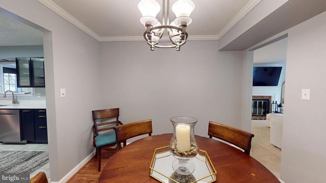 112 HUCKLEBERRY DR, La Plata, MD 20646