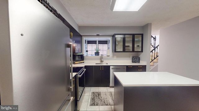 112 HUCKLEBERRY DR, La Plata, MD 20646