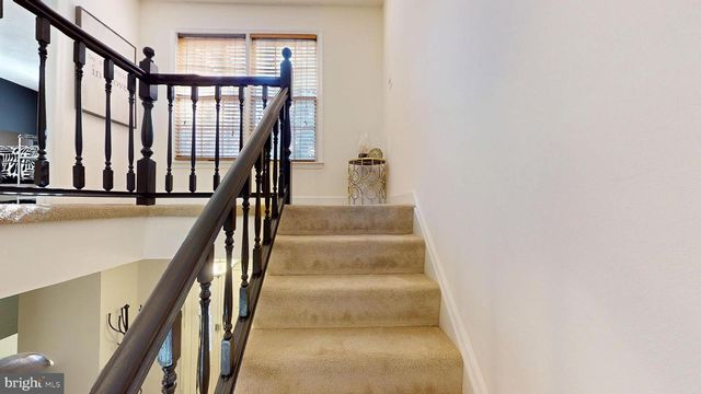 112 HUCKLEBERRY DR, La Plata, MD 20646