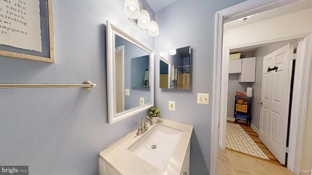 112 HUCKLEBERRY DR, La Plata, MD 20646