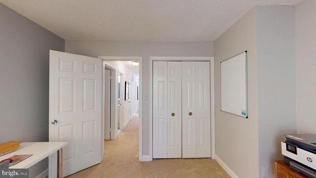 112 HUCKLEBERRY DR, La Plata, MD 20646