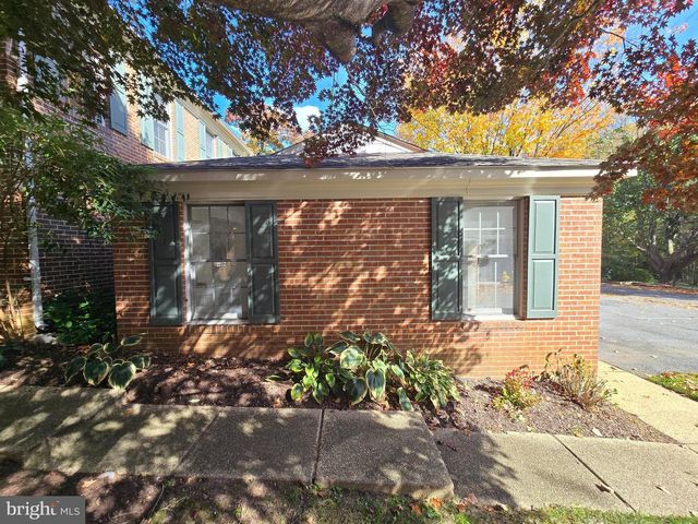 112 HUCKLEBERRY DR, La Plata, MD 20646