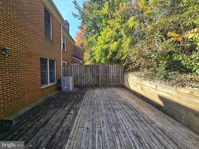 112 HUCKLEBERRY DR, La Plata, MD 20646