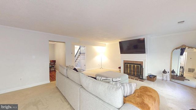 112 HUCKLEBERRY DR, La Plata, MD 20646