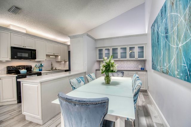 12676 Woodmill Drive, Palm Beach Gardens, FL 33418