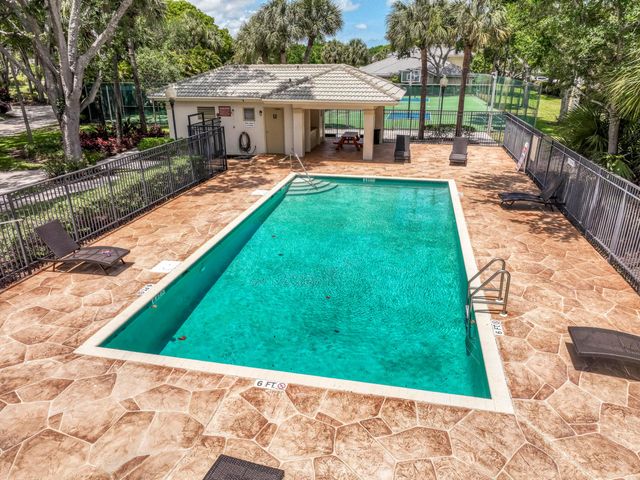 12676 Woodmill Drive, Palm Beach Gardens, FL 33418